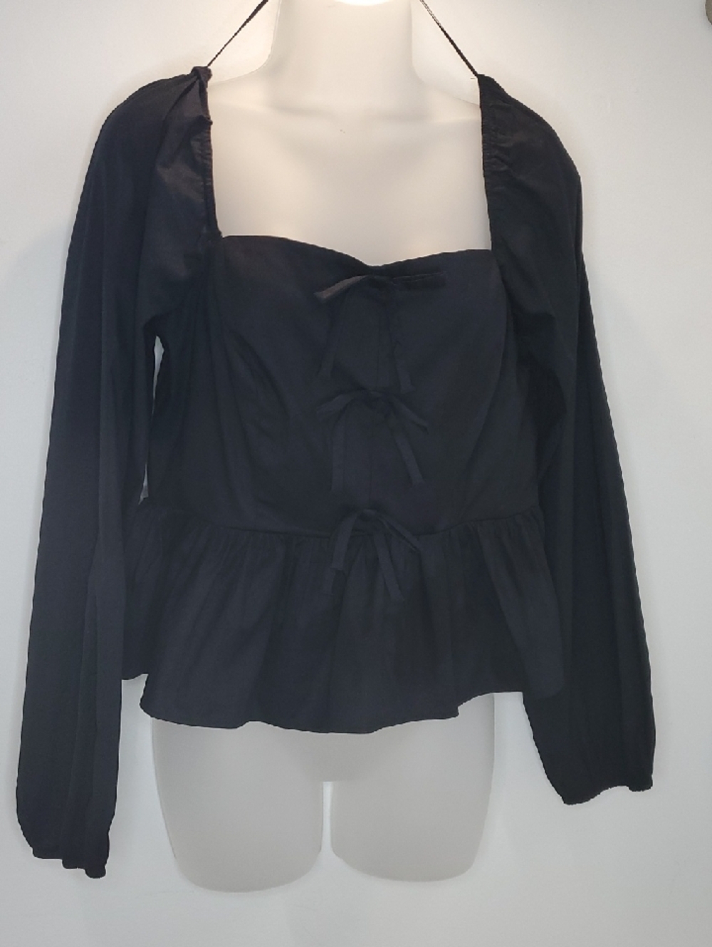 Francesca's Collections Black Long-Sleeve Bow  Top
